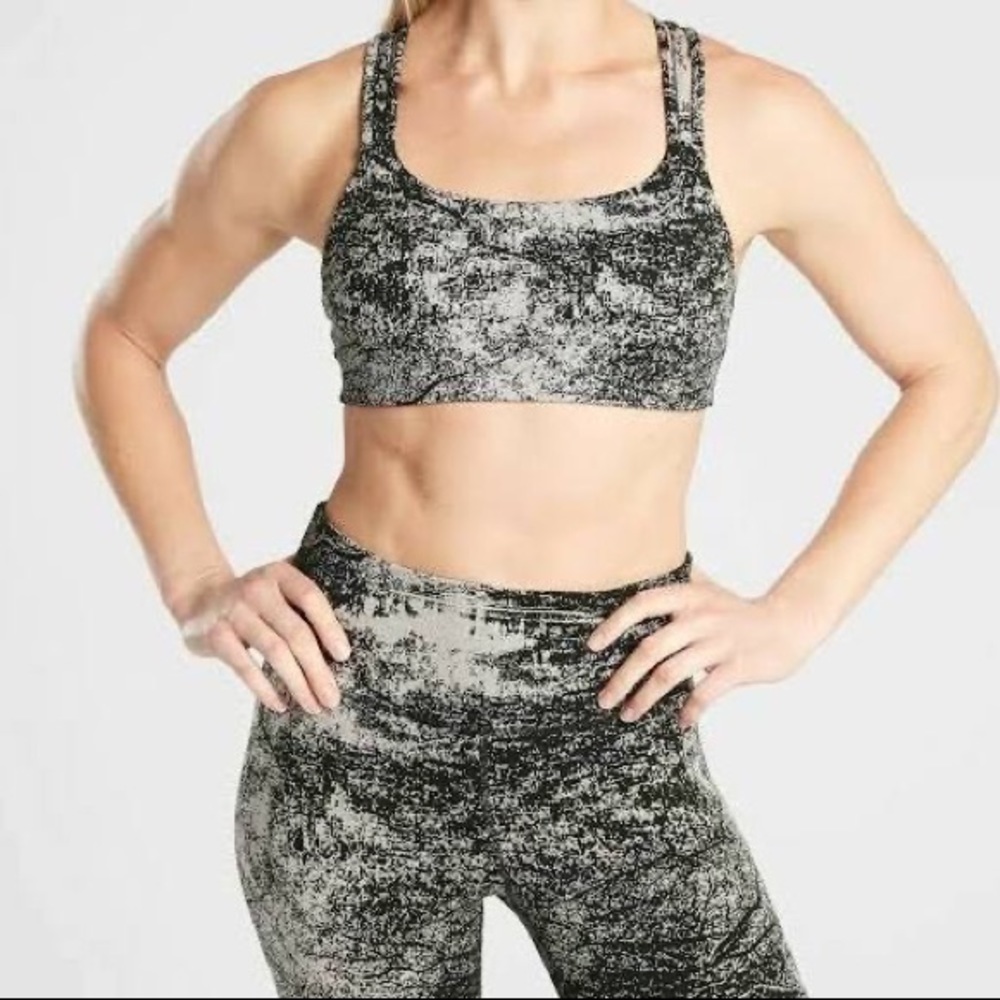 Athleta Hyper Focused Glades Sports Bra L